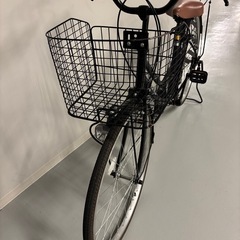 【引き渡し予定者確定】おしゃれシティサイクル（26インチ）前かご・荷台付きの画像