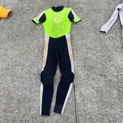 ジェットスキー用ウェットスーツ