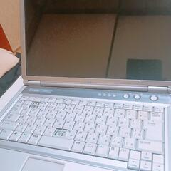 NEC Lavie ノートパソコン PC-LL350CDの画像
