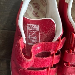 adidasスニーカー