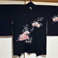 正絹　羽織　しつけ糸付き　後桐の紋入り　の画像