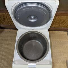 未使用の炊飯器、電気ポット、電気クッキングヒーターを無償でお譲りいたします。の画像