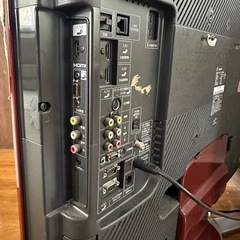 SHARP 32インチ　液晶カラーテレビ LC-32D30の画像