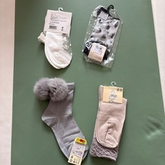 「新品未使用品」レディース靴下4点の画像