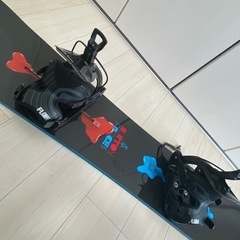 BURTONのスノーボードの画像