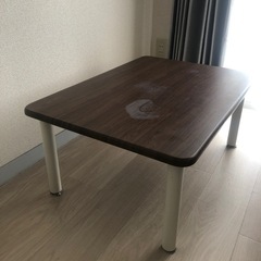 テーブル