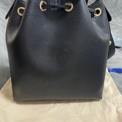 美品ヴィトンロックミー バケット NV ショルダーバッグの画像
