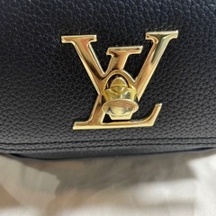 美品ヴィトンロックミー バケット NV ショルダーバッグの画像