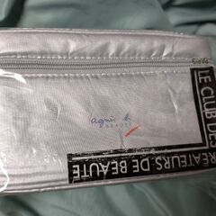100円　アニエスベー　バニティポーチ