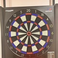 ダーツボード（DYNASTYダーツスタンド付き） DARTSLIVE 100Sの画像