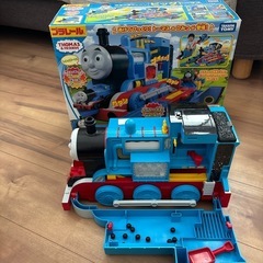 プラレール　あそべるエンジンビッグトーマス　