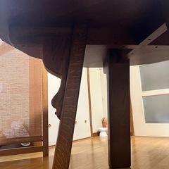 ダイニングテーブルの画像