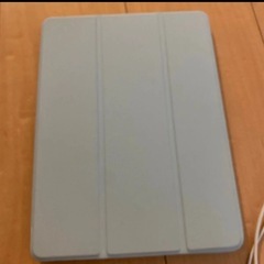 iPad Wi-Fi 第９世代　６４G 超美品　ケース付の画像