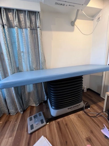 高年式!2021年製! 美品 ヤマダ電機 エアコン リエア YHC-28L1-W 約10畳