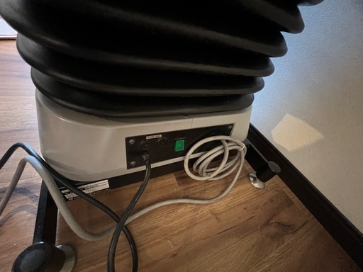 タカラベルモント□電動昇降エステベッド□フットスイッチ付□EX-2V□