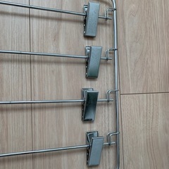 スラックスハンガー　3個セットの画像