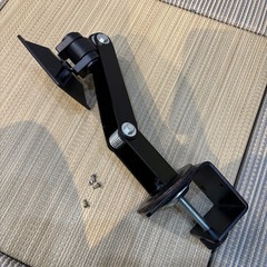 モニターアーム