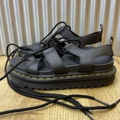 サンダル 編み上げ Dr.Martens Nartilla  ド...