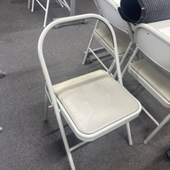 パイプ椅子