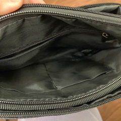 レザー風　ブラック　ショルダーバッグ　美品の画像