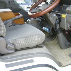 美車.１０年.エルフ.４WD.オートマ.ディゼル.キャンピングカー.車検有８年４月迄.OX.取説有りの画像