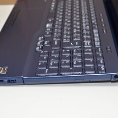 ほぼ未使用 美品ノートパソコン 富士通 AH50/H1 AMD Ryzen 7 5700U 爆速SSD256GB メモリー16GB 無線内蔵 WEBカメラ DVDマルチ Win11の画像