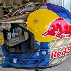 SHOEI オフロード ヘルメット Redbullの画像