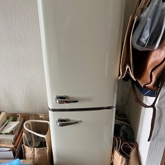 冷蔵庫　ドア取手壊れてます