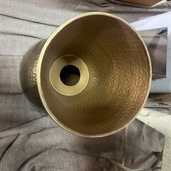 【メーカー不明】アイアンサイドテーブル　おそらく海外製の画像