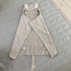 ぞうさんフードつきブランケットの画像