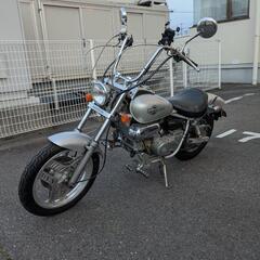 ホンダ　マグナ50