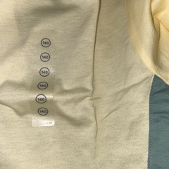 未着用タグ付き　ユニクロ　ロンT 140の画像