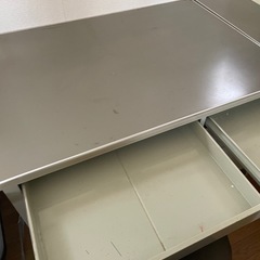 オフィス用家具の画像