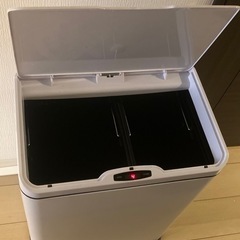 センサー自動開閉　2分別　ゴミ箱　の画像