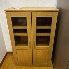 ニトリ キャビネット 食器棚 ガラス扉 棚 シェルフ