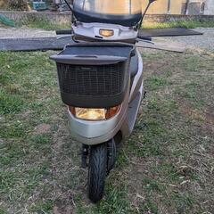 便利な風防　籠付きスクーターの画像
