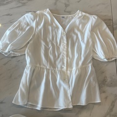 UNIQLO ホワイト ペプラムシャツ M