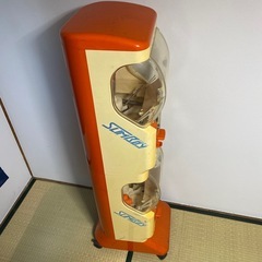 ガチャガチャマシン(スリムボーイ)の画像