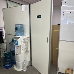 オフィス パーテーションの画像