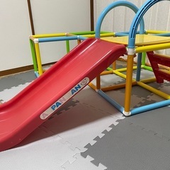 滑り台の画像