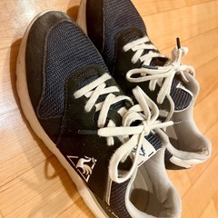 ルコックスニーカー