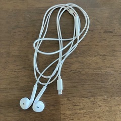 【中古】iPhone用 有線イヤホン 白