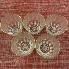 ガラスコップ　冷茶コップ　来客用コップ　五つまとめてですの画像