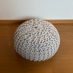 《ニトリ》プーフ ニット編み 円形スツール 引き取り希望の画像