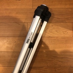 エレベーター三脚1500