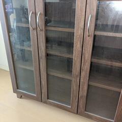 収納家具の画像
