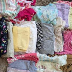 130センチ 女の子　夏服 ＆ 冬服 　水着 ＆ ラッシュ の画像