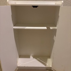 収納棚の画像