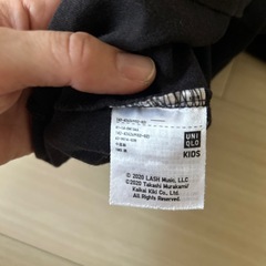 140サイズ  黒Ｔシャツ　古着　UNIQLO ビリーアイリッシュの画像