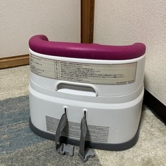 【値下げ中】ingenuity インジュニュイティ　ベビーチェア　の画像